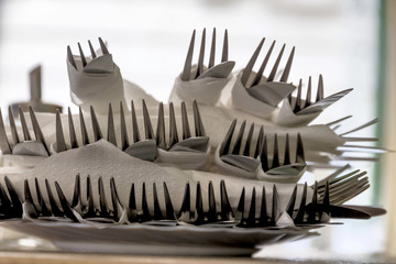 Besteck mit Gabeln und Messern