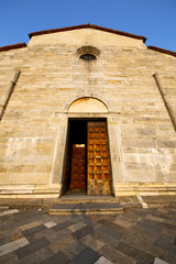  italy  lombardy       the brebbia old   church  closed