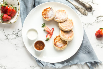 Curd cheese croissants with berries