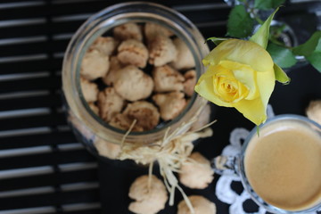 coffee time, lovely coffee time, time for coffee, black coffee, cafe late, caffee latte, cookies, sweet time, coffee break, coffe with milk, milky coffee, 