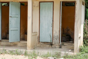 toilet old in public park