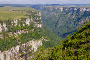Fototapeta na wymiar Fortaleza Canyon Waterfall