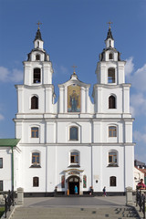Fototapeta na wymiar The view of the Cathedral of Holy spirit in Minsk