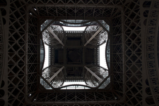 Eiffel Tower 2
