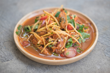 Spicy cockle salad with fresh vegetable