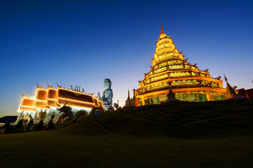 Wat Huay pla kang at dusk, Chiang Rai