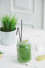 Green drink detox spinach smoothies kiwi