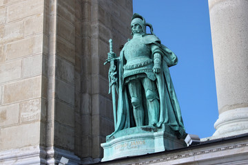 Fototapeta na wymiar Sculpture of John Hunyadi (Margo Ede, 1906) in Budapest, Hungary. As part of Millennium Monument on the Heroes Square. John Hunyadi was a leading Hungarian military in Europe during the 15th century.