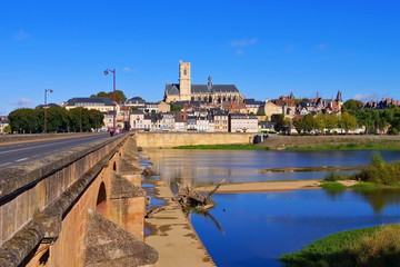 Fototapeta premium Nevers - Nevers in Burgundy, cathedral and river Loire