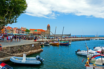Fototapeta na wymiar Boats are docked in Marina of Collioure, most picturesque of the Côte Vermeille resorts