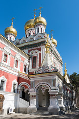Fototapeta na wymiar Golden domes of Rozhdestvo Hristovo memorial russian church in Shipka, Bulgaria