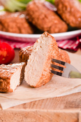 Meatballs with salad.