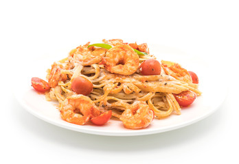 spaghetti with shrimps and tomatoes