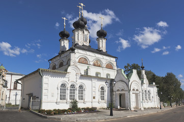 Fototapeta na wymiar Church of Procopius Ustyuzhsky at the Cathedral courtyard in Veliky Ustyug, Vologda region, Russia
