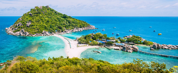 Koh Nangyuan Island on Sunny Day and Beautiful Clear Blue Water, Surat Thani, Thailand