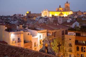 Obraz premium City with Cathedral in evening. Tarragona