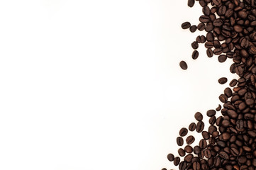 Dark roasted coffee beans border