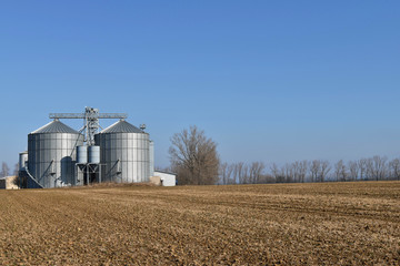 Fototapeta na wymiar Grain storage silos.