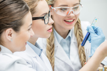 Female scientists in lab