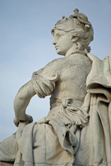 Fototapeta na wymiar Statue de femme place de la République à Paris, France