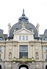 Fototapeta na wymiar Palais du commerce a Rennes Bretagne