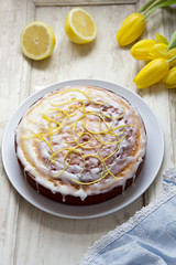 Lemon drizzle cake