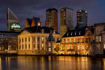 Fototapeta na wymiar Dutch Parlement and the museum 'Mauritshuis'.