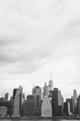 Fototapeta premium View of lower Manhattan skyline from Brooklyn Heights Promenade.