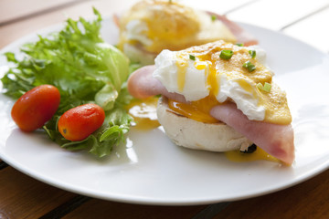 Eggs Benedict