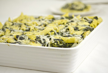 Spinach pasta bake