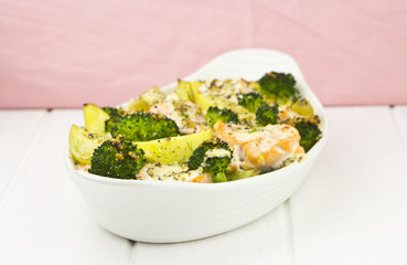 Salmon bake with broccoli and potatoes