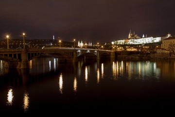 Fototapeta na wymiar St. Vitus Cathedral and Prague Castle at night, Prague, Czech Republic.