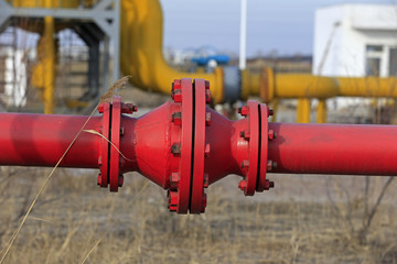 Oilfield equipment and pipeline