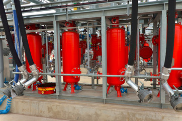 Bottom loading tank trucks on the terminal