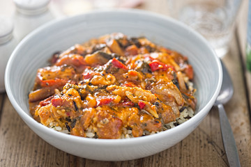 Thai red chicken curry with spinach and wild rice
