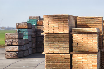 Industrial storage of wood