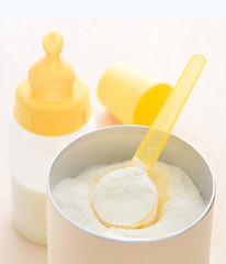 Milchpulver Babynahrung