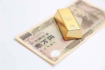 japanese money and gold bullion