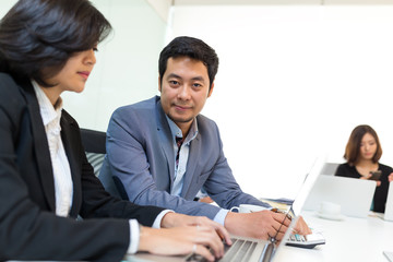 Obraz premium Business people working in conference room