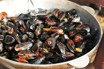 Big bowl with delicious mussels