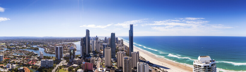 Fototapeta na wymiar Panoramic view of Surfers Paradise on Gold Coast