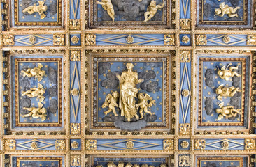 Fototapeta na wymiar Beautiful Italian traditional interior ornament made of gold and wood.