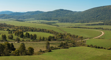 Obraz premium Road at the mountains