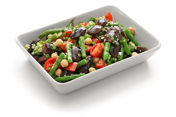 three bean salad,scarlet runner bean,green bean,chickpea