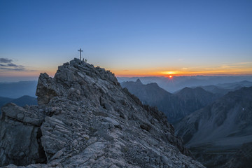 Sonnenaufgang am Gipfel