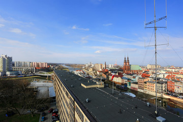 Panorama miasta Opole, widok z wieży Piastowskiej, na rzekę odrę.