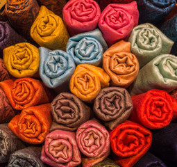 Fototapeta premium Colorful shawls in a store at Grand Bazaar in Istanbul