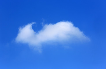 Fototapeta na wymiar cloud in spring sky