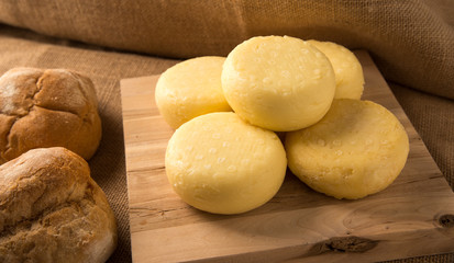 artesanal gourmet cheese