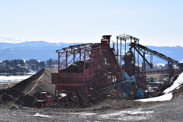 砕石場 ／ 建設資材の生産現場